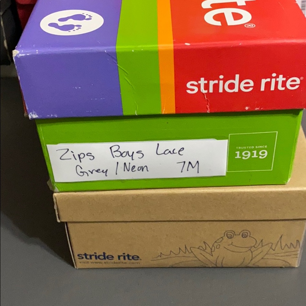 Zips - Picture 8 of 8